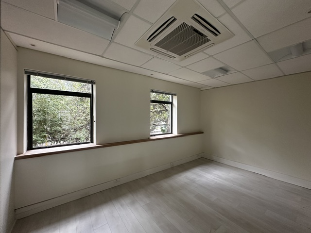 To Let Commercial Property for Rent in Newlands Western Cape